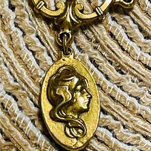 Elegant Vintage Art Nouveau Pendant Necklace